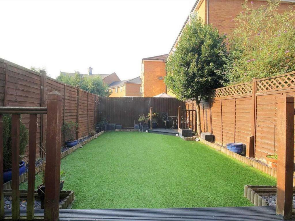 Wing House Villa Hemel Hempstead Esterno foto